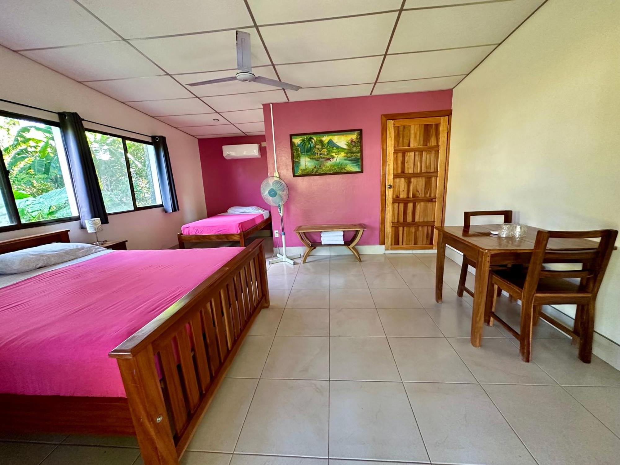 Hospedaje Soma Ometepe Hotel 莫约加尔帕 外观 照片